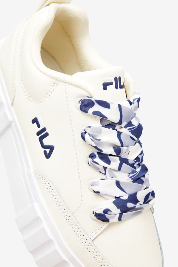 Fila Women's Sandblast Low Satin Lace White/Navy/White