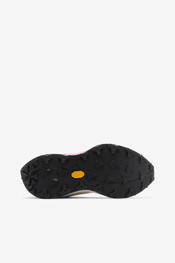 Women's R1 Runner X Barneys Fila White/Pink Glo/Black